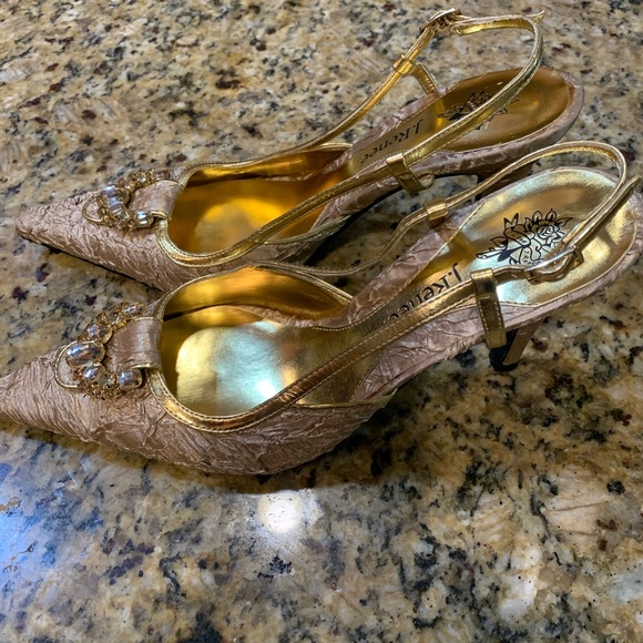 Ladies shoes